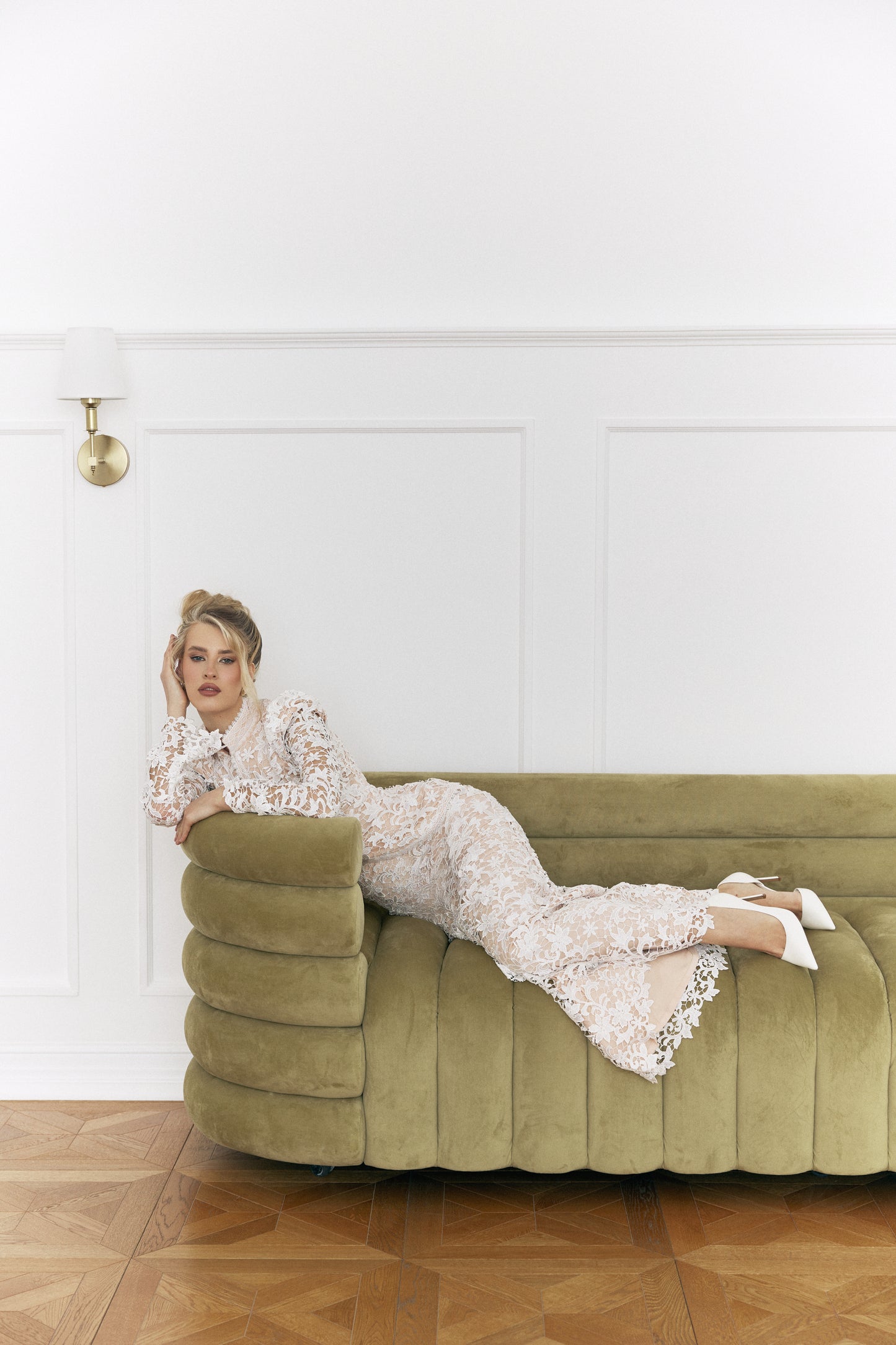 Blanc Lace Skirt